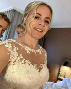 Elegante abito da sposa lungo a linea ad A con scollo a cuore in tulle