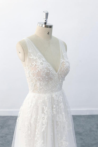 Elegant Long  A-line V-neck Appliques Tulle Backless Wedding Dress