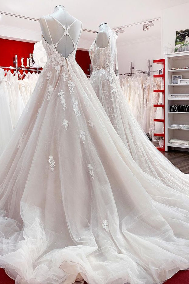 Abito da sposa elegante lungo a linea ad A con scollo a V, senza maniche, con volant e schiena scoperta