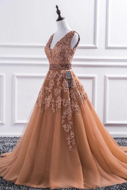 Elegantes langes A-Linien-Ballkleid mit V-Ausschnitt und Tüllspitze
