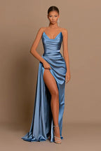Elegante abito lungo da sera color blu polvere a sirena senza maniche con spacco