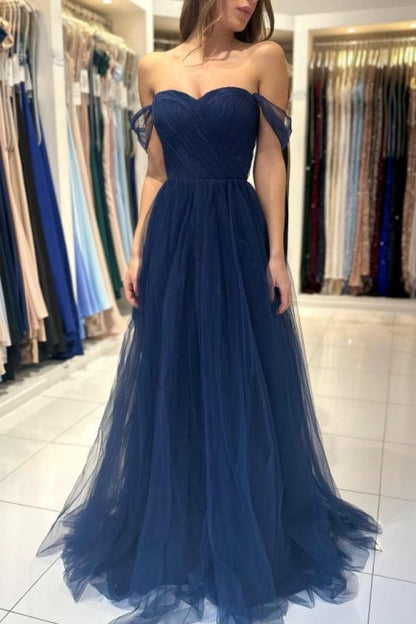 Elegante vestido de fiesta largo azul marino sin mangas con hombros descubiertos y corte A