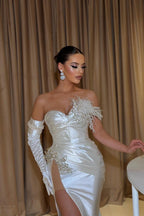 Elegante lungo abito da sera bianco sirena senza maniche con paillettes e spacco