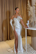Elegante lungo abito da sera bianco sirena senza maniche con paillettes e spacco