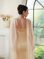 Abito da sera elegante color oro champagne in poliestere lavorato a maglia, scollatura a barca, senza maniche, con perline, cerniera e spacco