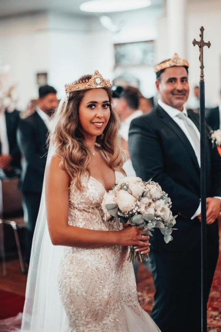 فساتين زفاف أنيقة بحمالات رفيعة على شكل حورية البحر وظهر مكشوف مع دانتيل