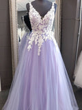 Elegante abito lungo viola a linea ad A con scollo a V, senza maniche e schiena scoperta, in tulle e pizzo, formale per ballo di fine anno
