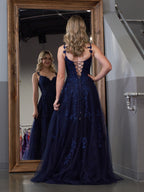 Abito da sera in tulle con pizzo a linea ad A e scollo a cuore con spacco