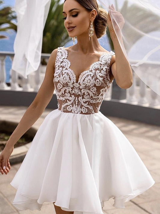 Elegante vestido de fiesta corto de encaje con escote en V y corte A, vestido blanco para el regreso a casa