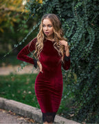 Elegant Short Velvet Mermaid Bateau Prom Dress with Sleeves