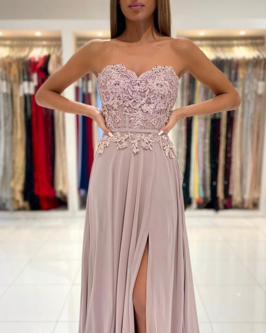 Elegant Sweetheart Appliques A-Line Ruffles Floor-length Prom Dress With Side Slit