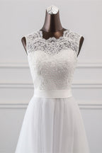 Elegant Tulle Jewel Neckline Sleeveless White Wedding Dress With Appliques