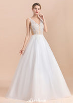 Elegant V-Neck Floral Lace A-line Wedding Dress Beach Sleeveless Tulle Church Dress