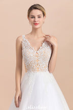 Elegant V-Neck Floral Lace A-line Wedding Dress Beach Sleeveless Tulle Church Dress