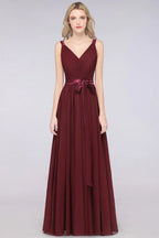 فستان وصيفات أنيق بأكتاف مكشوفة وياقة على شكل حرف V مع كشكش من الشيفون وطول يصل إلى الأرض