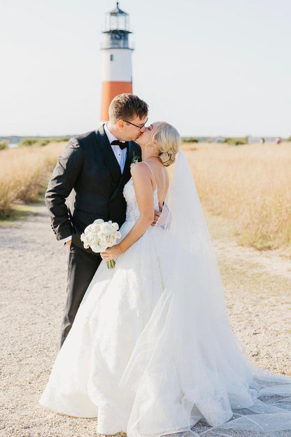 Elegant White A-line V-neck Backless Wedding Dress With Lace