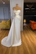 Elegante abito lungo da sera bianco principessa senza maniche a sirena