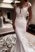 Elegent Long Mermaid Sweetheart Sleeveless Chapel Train Backless Wedding Dress