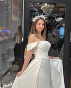 فستان زفاف ساتان فاخر بطول الأرض، بدون أكتاف، بقصة على شكل حرف أ، مزين بالخرز