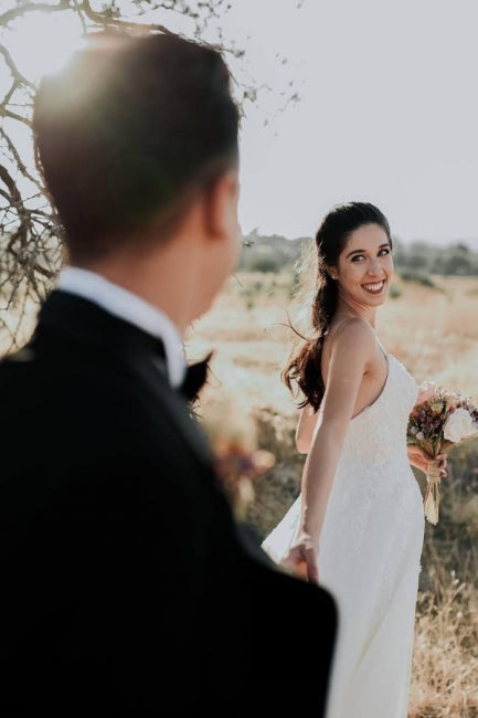 Vestidos de Noiva em Renda, Sem Mangas, com Alças Finas, Corte em A e Comprimento até ao Chão, Exquisitos