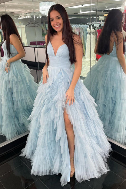 Vestido de fiesta de tul escalonado con tirantes finos y corte en A 