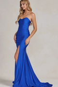 Strapless Sleeveless Long Mermaid Prom Dress With Slit Pleated Custom Colors