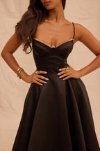 Robe maxi tutu sans manches à col en V avec bretelles