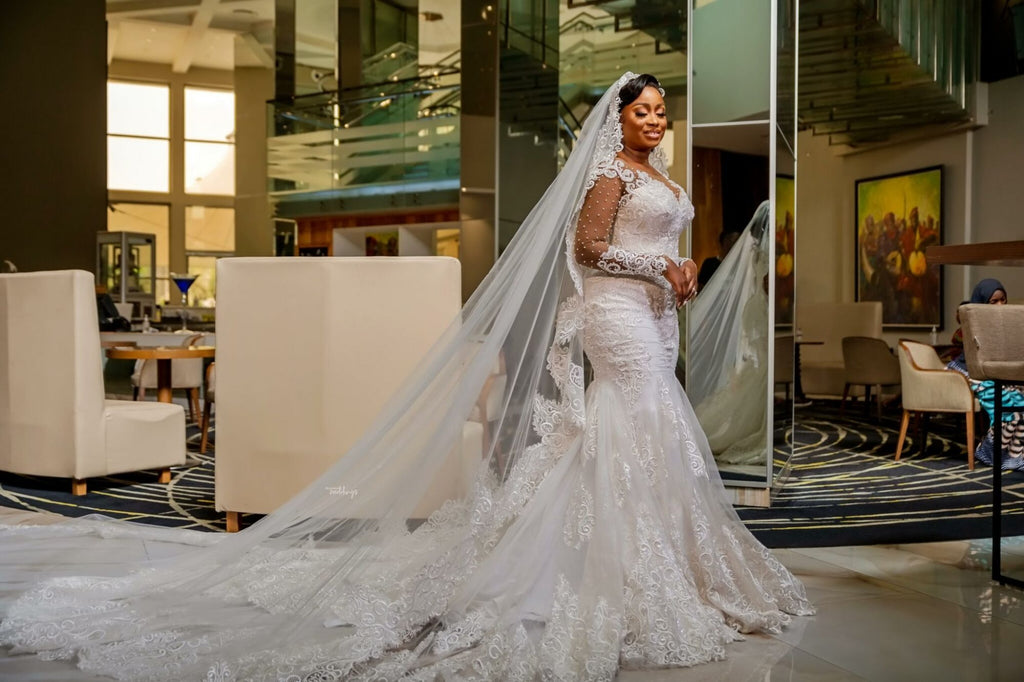 Bridal Long Sleeves Mermaid Wedding Dress With Lace Built In Bra Pearls