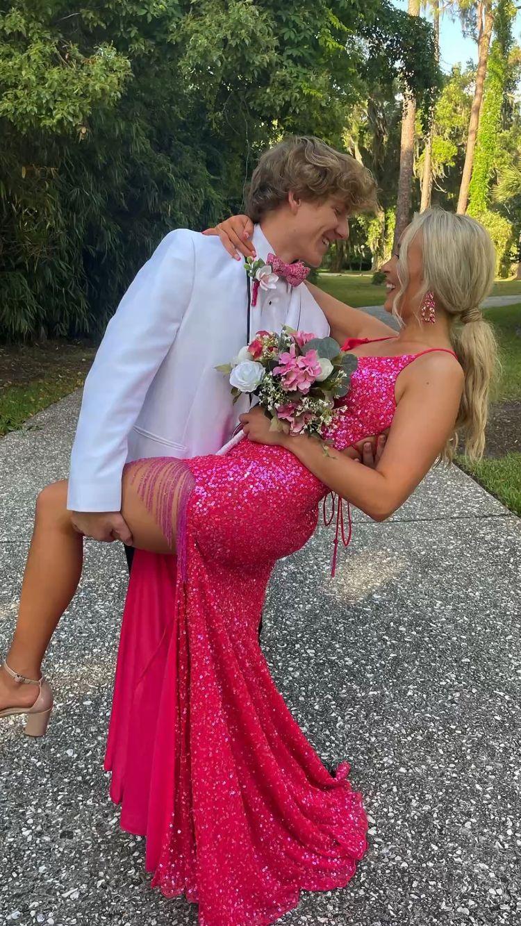 Vestido longo de cerimónia com alças finas, costas com atilhos e lantejoulas Y35