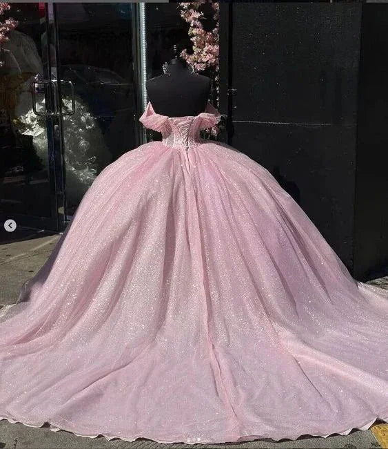 Glitzerndes schulterfreies rosa Tüllkleid mit Perlenbesatz, Ballkleid für Quinceañera Y7462