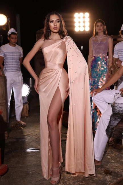 Fashionable Long Peach One Shoulder Satin Floor Length Prom Dress with Slit