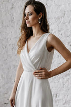 Sleeveless V Neck Long Wedding Dress For Elegant Bridal Gown