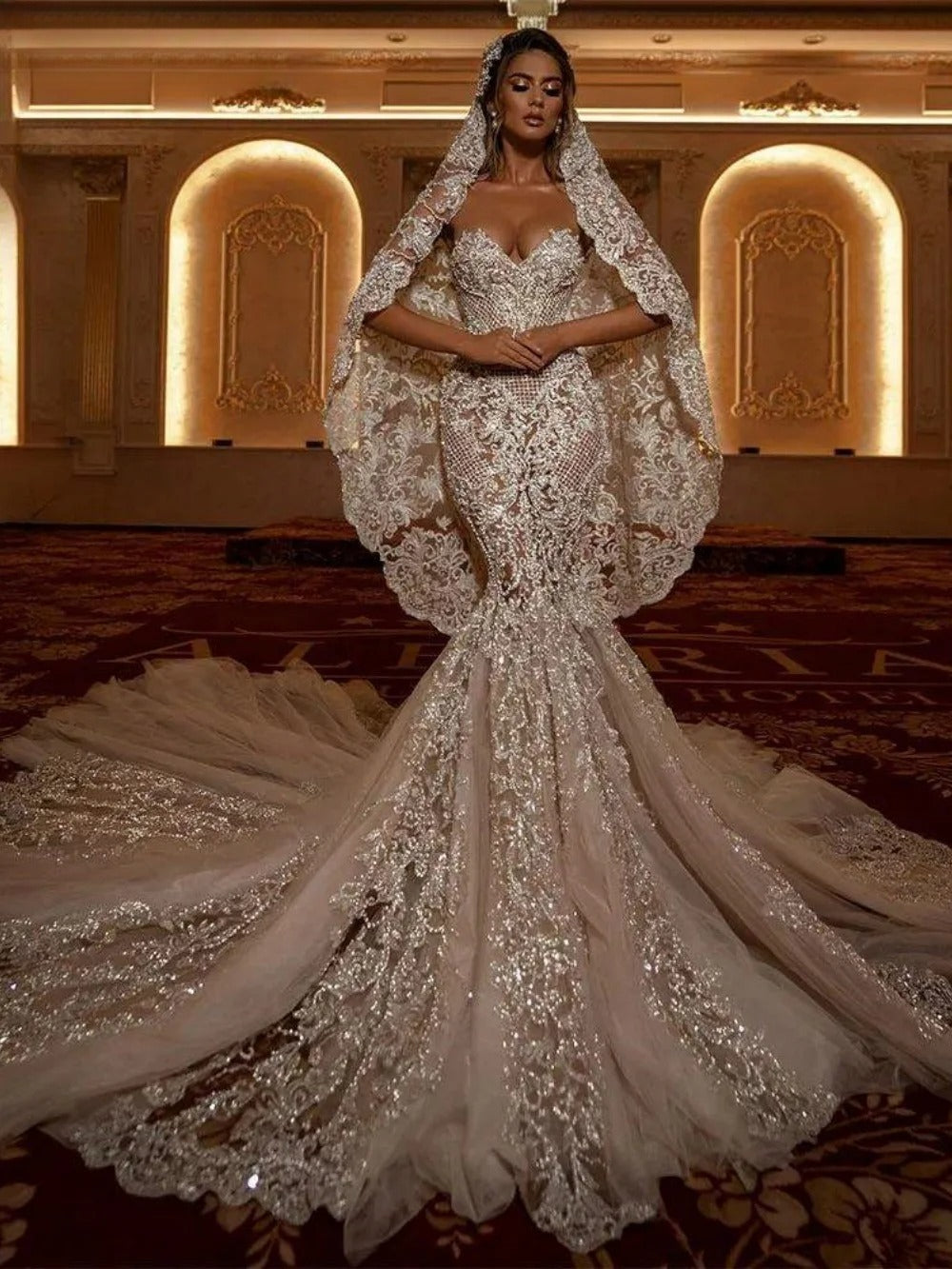Sexy Herzausschnitt Hochzeitskleid 2025 Elegantes Meerjungfrauen-Brautkleid Reizvolles Spitzenkleid Ärmellos Bodenlang Maßgeschneidert