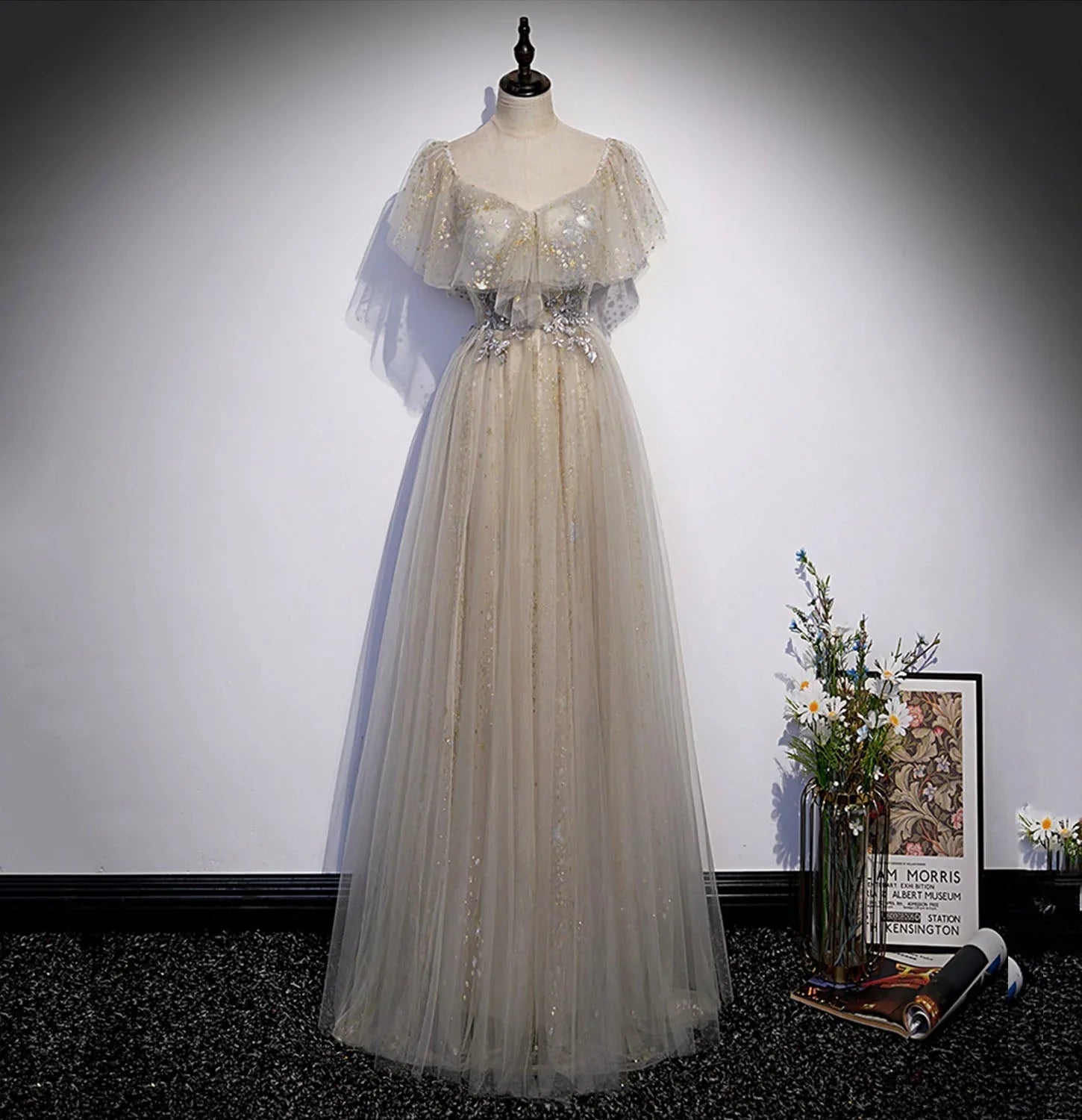Abito lungo da sera e da ballo con paillettes e tulle s60