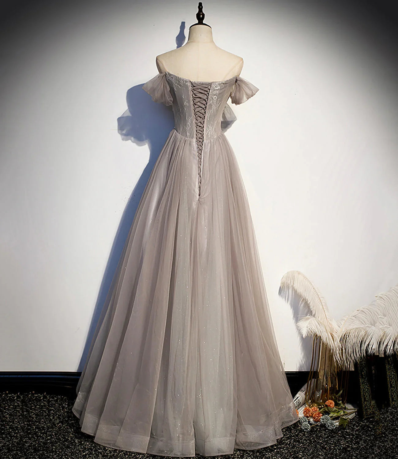 Abito lungo da sera in pizzo di tulle elegante, modello a linea svasata s67