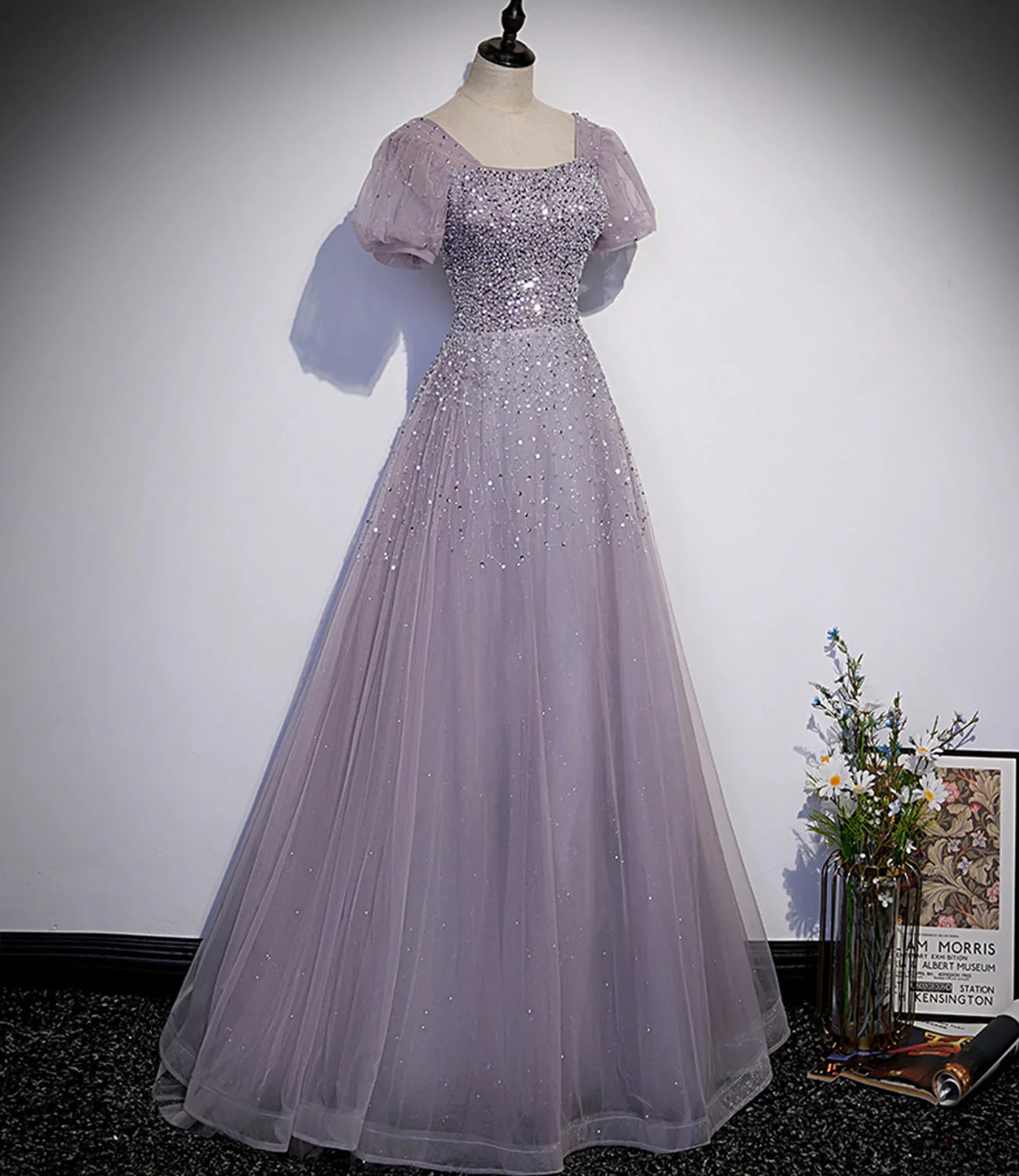 Abito lungo da sera a linea A con perline di tulle viola s59