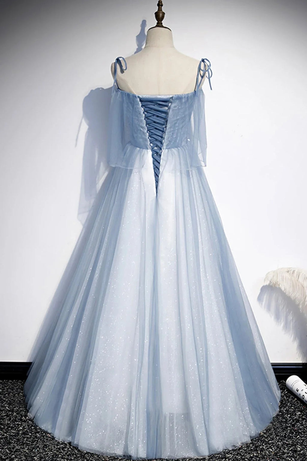 Abito lungo da sera a linea A in tulle blu s72