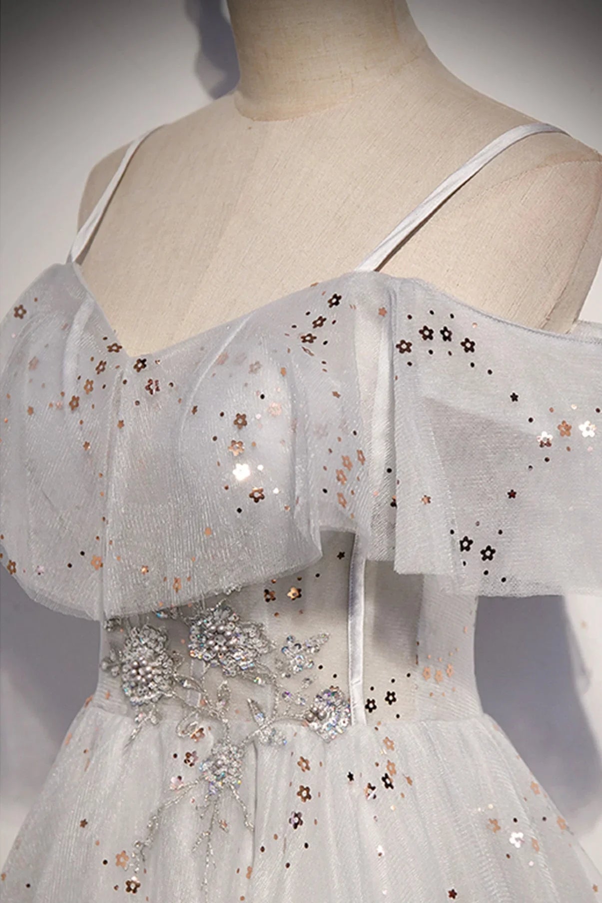 Elegante abito lungo da sera a linea A con paillettes in tulle s71