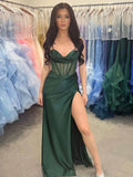 Genie | Abito lungo formale a sirena verde scuro con corsetto trasparente e perline