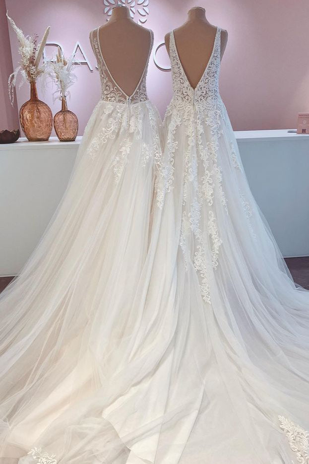 Vestido de Noiva Glamouroso Comprido em Linha A com Costas Abertas, Aplicações de Renda em Tule
