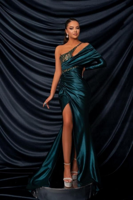 Robe de bal longue verte foncée glamour à une épaule avec perles, dentelle, manches longues et fente