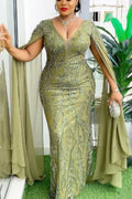 فستان سهرة طويل أنيق برقبة على شكل حرف V من الدانتيل والخرز بتصميم حورية البحر بلون الميرمية