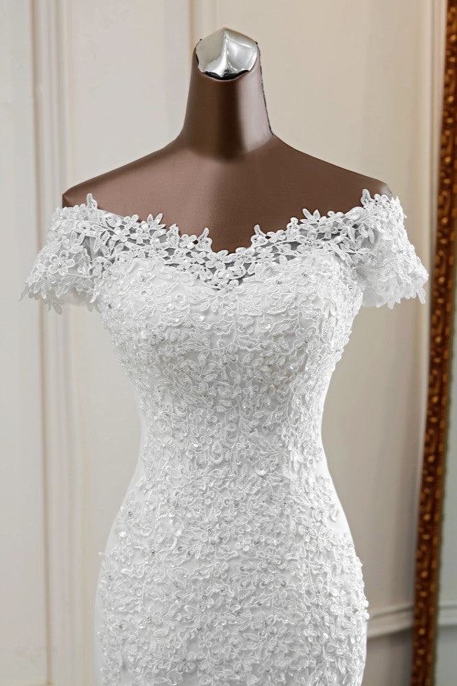 Mermaid Lace Wedding Dress With Sweetheart Neckline Short Sleeves Appliques