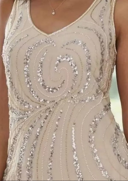 Glamoroso vestido de madre de gasa con escote en V, mangas largas y corte A con lentejuelas