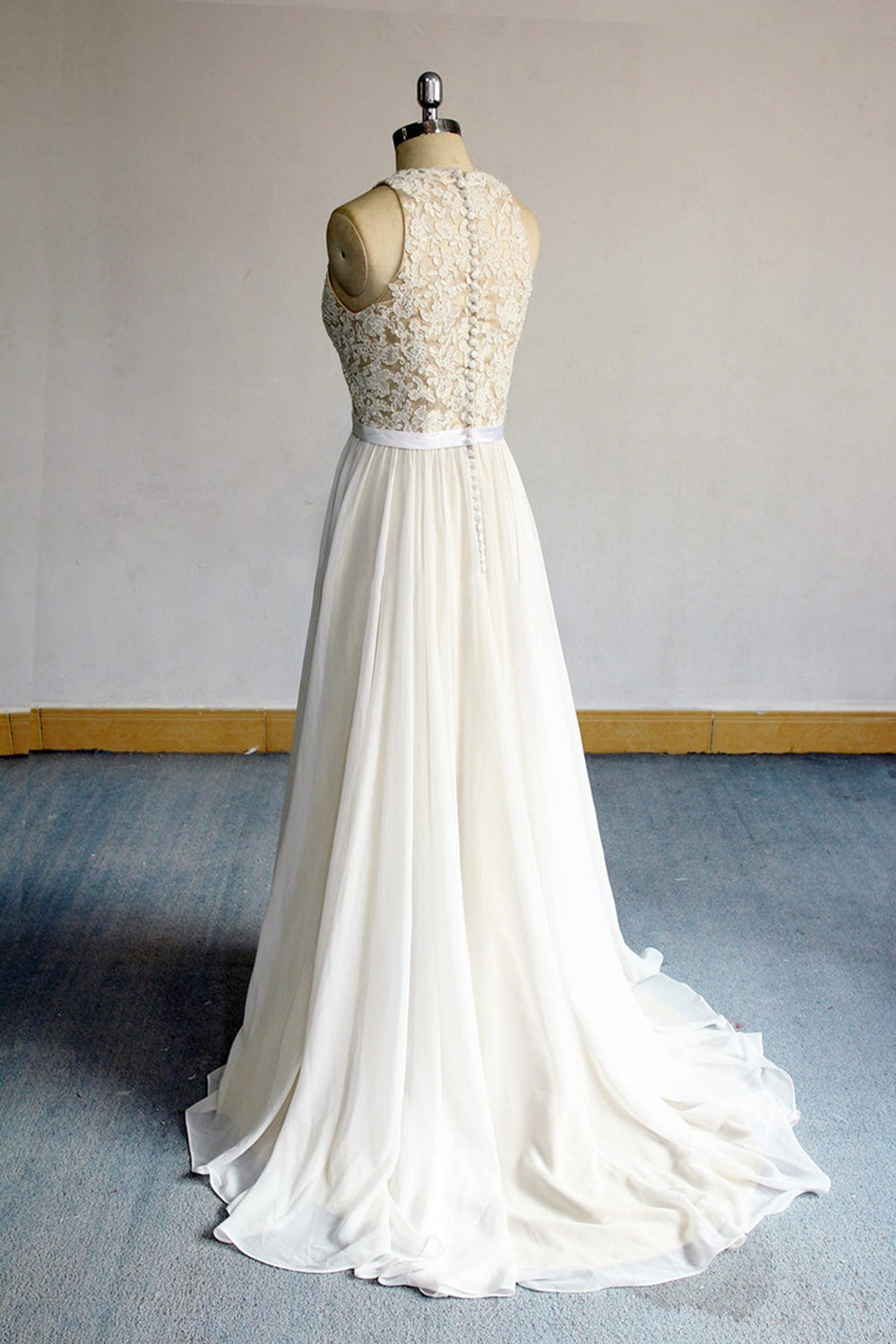Glamorous White Appliques Chiffon A Line Wedding Dress Sleeveless Ruffles On Sale