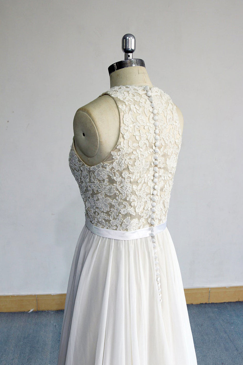 Glamorous White Appliques Chiffon A Line Wedding Dress Sleeveless Ruffles On Sale