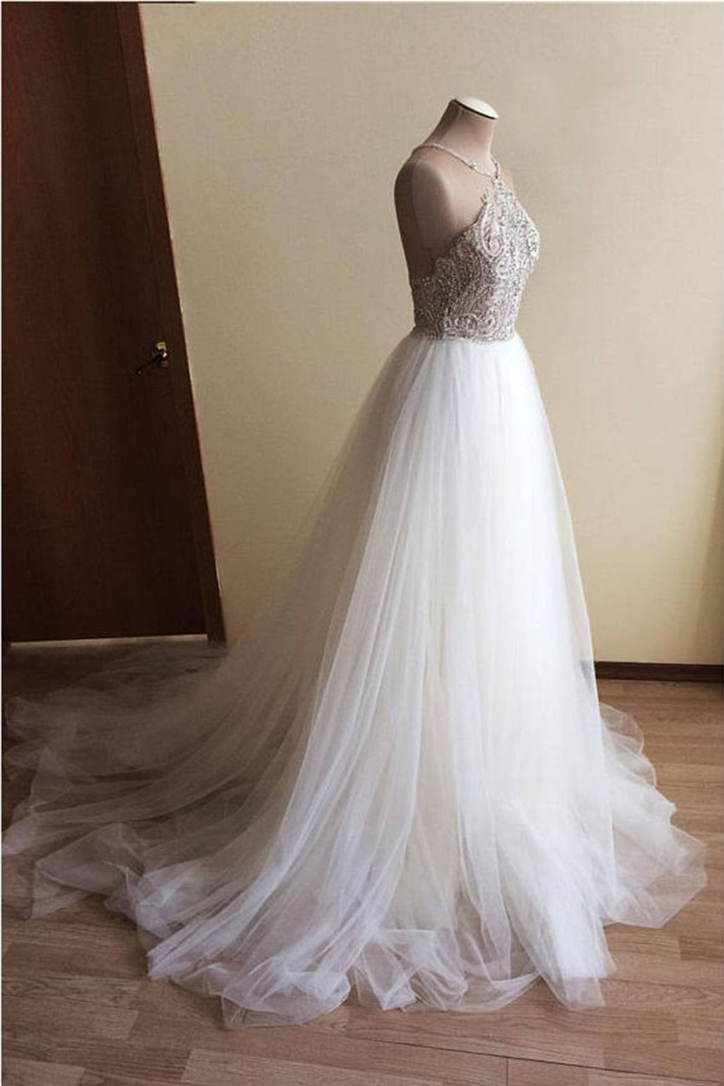 Glamorous White Tulle Crystal Beaded Halter Sleeveless Wedding Dress