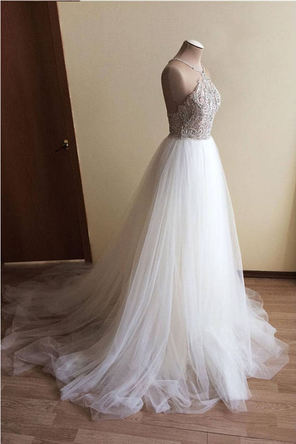 Glamorous White Tulle Crystal Beaded Halter Sleeveless Wedding Dress