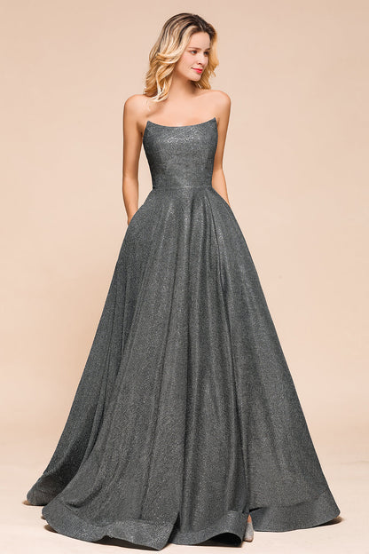 Glitzerndes, trägerloses, rückenfreies, langes Ballkleid mit Schlitz
