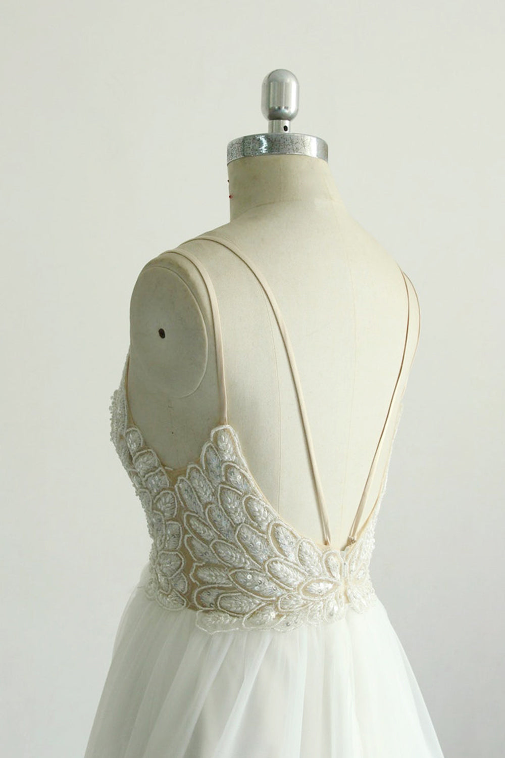 Elegant A Line White Lace Tulle Wedding Dress Sleeveless With Appliques On Sale